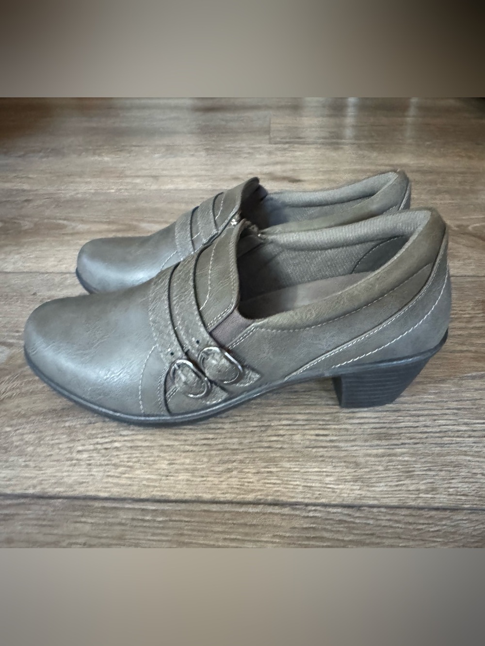 Easy Street Comfort
Wave Womens 9M Gray Ankle Booties Shoes Side Zip